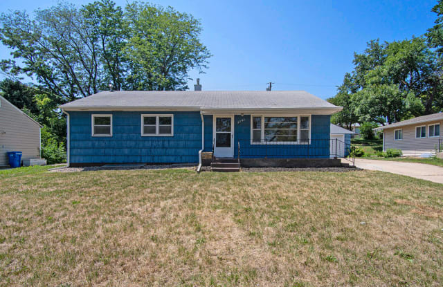 2701 South Norton Avenue - 2701 South Norton Avenue, Sioux Falls, SD 57105