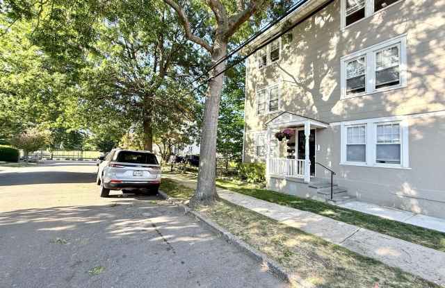 221 Jensen Avenue - 221 Jensen Avenue, Mamaroneck, NY 10543