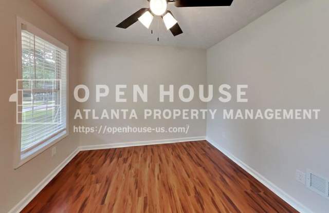 7318 Coral Lake Drive Gallery 4