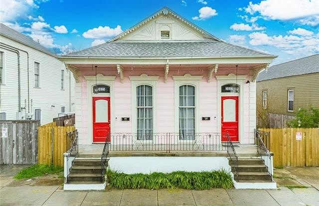 3025 ST. CLAUDE Street photos photos