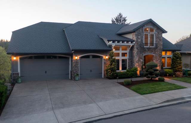 Luxury Gresham Home with Scenic Views, 3-Car Garage & Covered Deck Gallery 3