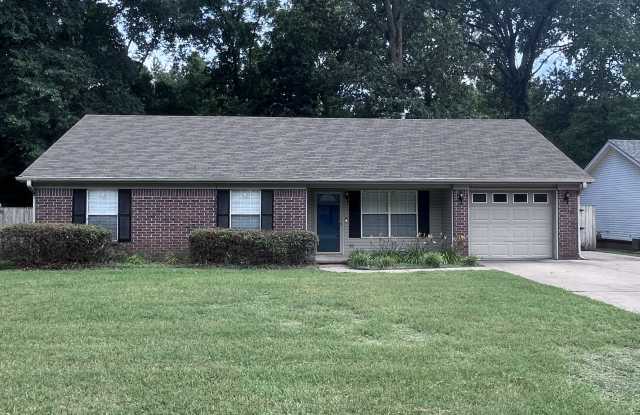 33 Shaded Oaks Drive photos photos