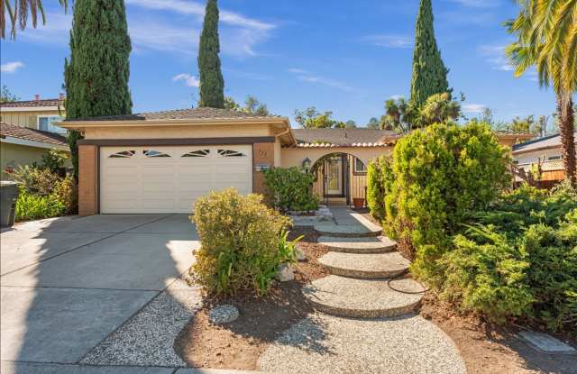 Beautiful 3 bed 2 bath with Central Air Conditioning photos photos