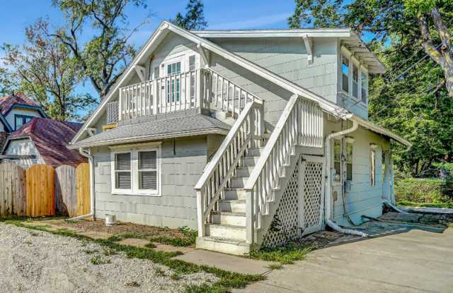 2312 N 52nd - 2312 North 52nd Street, Lincoln, NE 68504