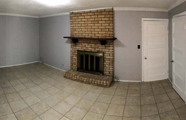 1801 Ave D - RENTAL Gallery 4