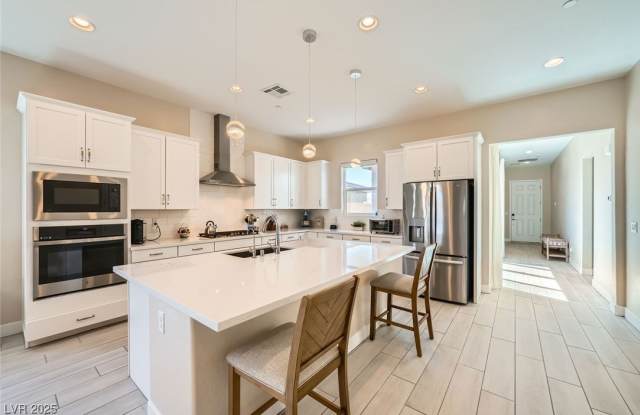 10960 Doresta Avenue photos photos