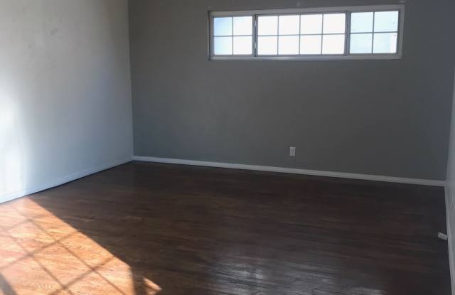 5601 York Boulevard - 1 Gallery 3