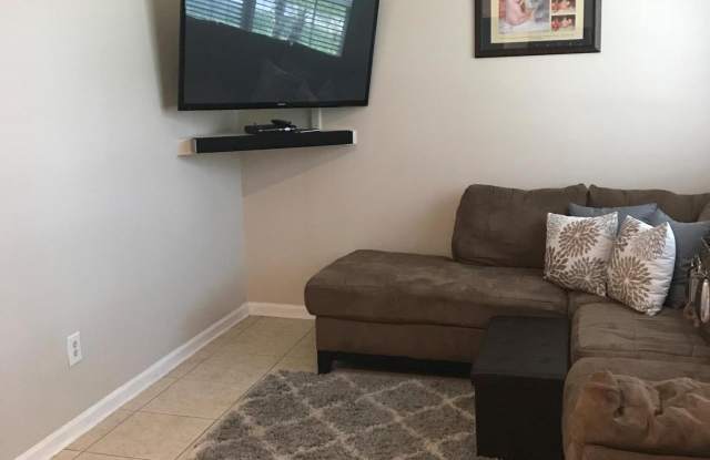 8761 REDLEAF CT Gallery 4