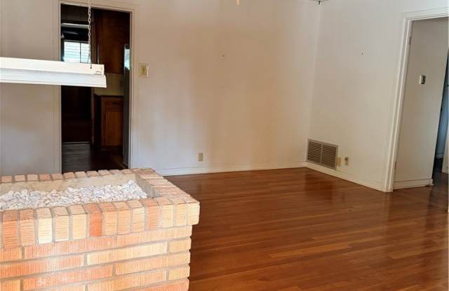 4542 Adkins Drive Gallery 2