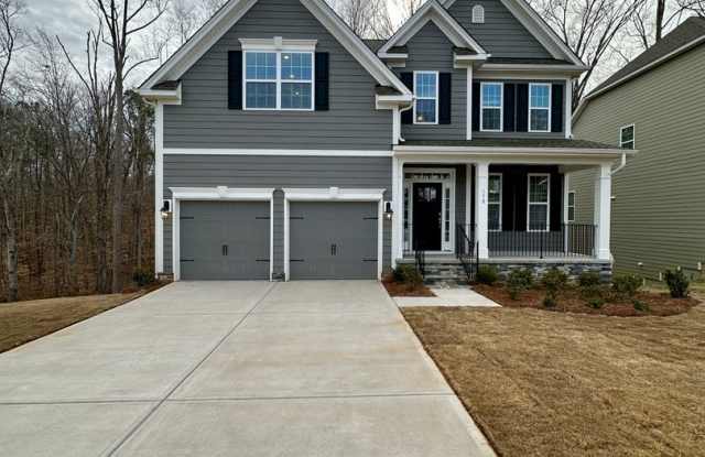 Beautiful 4BR/3BA Home in Falls Cove @ Lake Norman photos photos