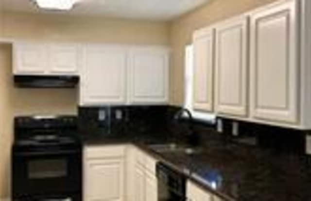7925 LAZY LANE Road Gallery 2