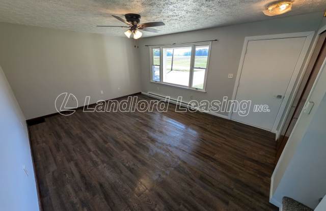 Spacious 4-Bedroom Home with Scenic Views in Wellington Gallery 3