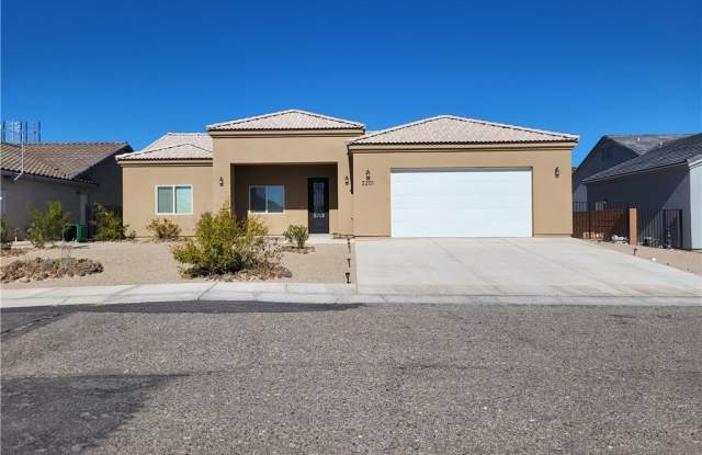 2201 Moonridge Lane - 2201 Moonridge Lane, Fort Mohave, AZ 86426