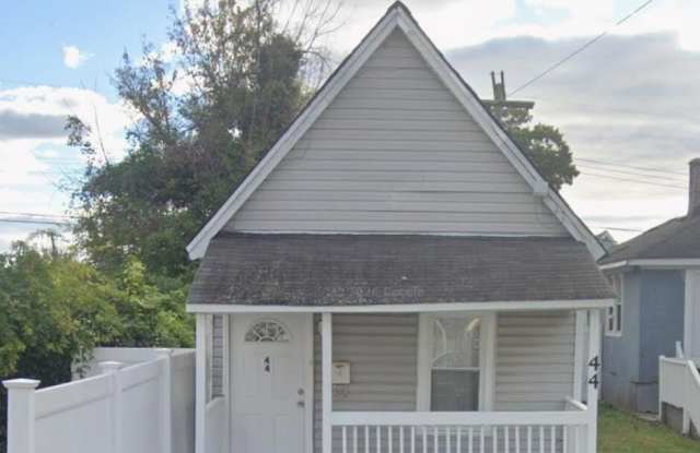 44 Borden Avenue photos photos