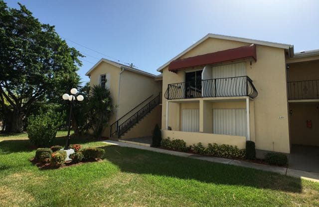 143 Waterside Drive - 143 Waterside Drive, Hypoluxo, FL 33462