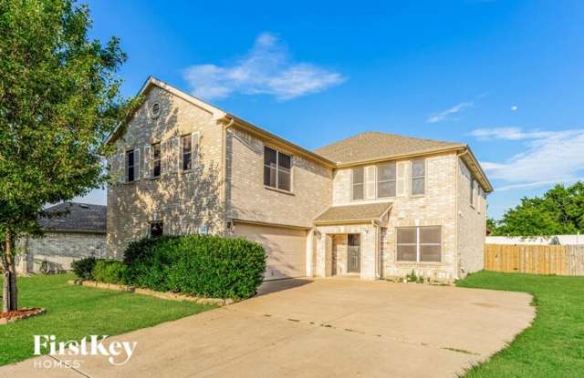 324 Bob White Drive - 324 Bob White Drive, Red Oak, TX 75154