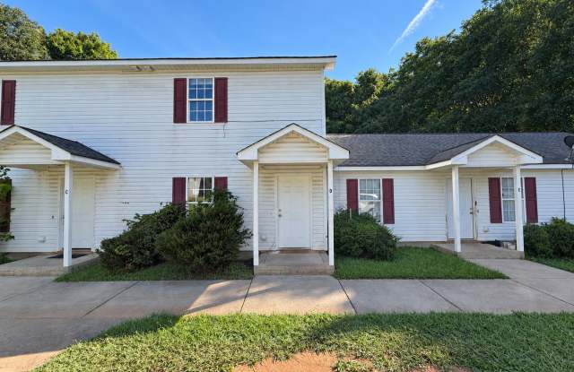 3 bedroom, 2.5 bath Total Electric Condo in Gibsonville Gallery 1