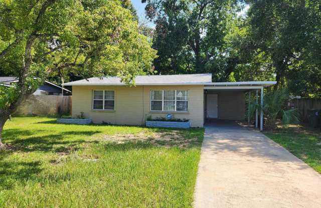 Updated 2-bedroom, 1-bathroom home Gallery 3