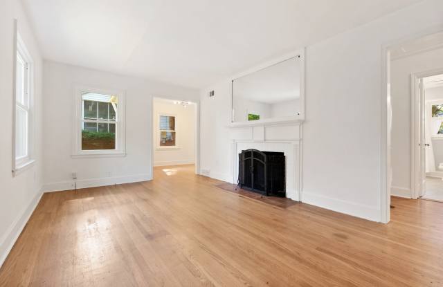 Charming 3-Bedroom Home in a Convenient Durham Location! Gallery 4