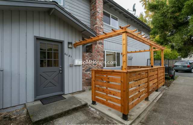Two Bedroom in Four-Plex - Charming Highland Neighborhood photos photos