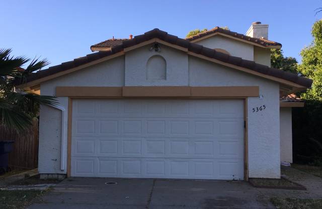 EZS CH # 7: 5365 Yvette Way C photos photos
