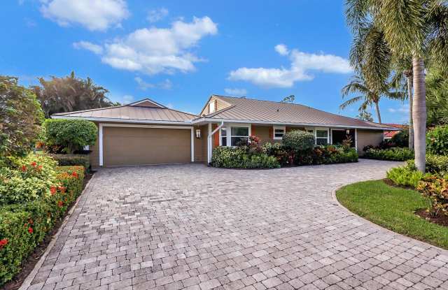 3271 SE Court Drive photos photos