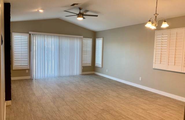 625 S MARINA Drive Gallery 4