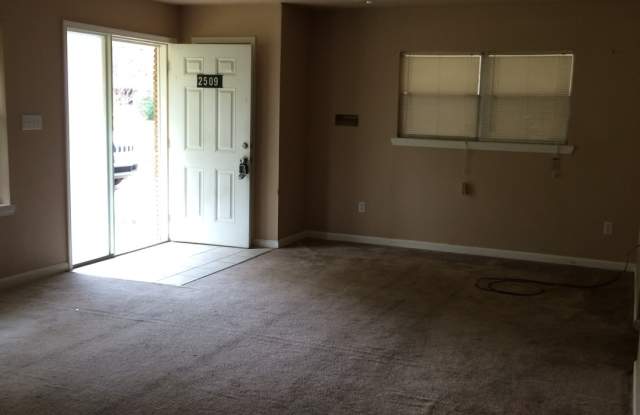 2509 Plantation Dr Gallery 4