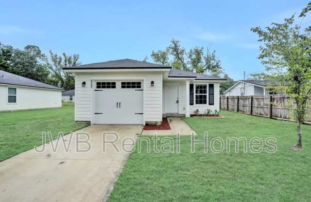 8567 Ocala Ave - 8567 Ocala Avenue, Jacksonville, FL 32220