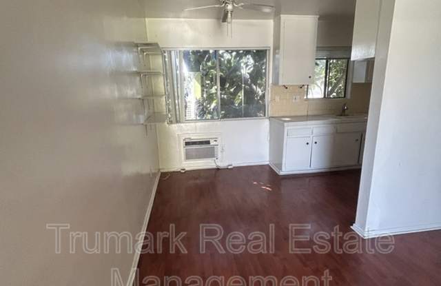 5647 Cartwright Ave Gallery 3
