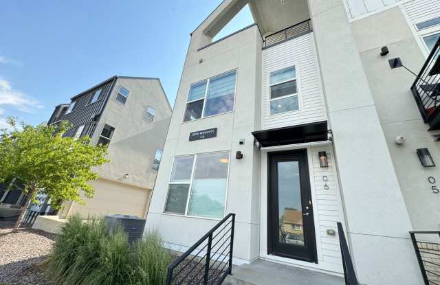 Denver Townhome with Great Views - License #2024-ENTITY-0003918 photos photos Denver Townhome with Great Views - License #2024-ENTITY-0003918 photos photos
