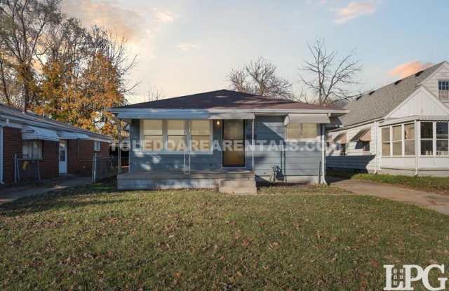 3058 Nebraska Ave - 3058 Nebraska Avenue, Toledo, OH 43607