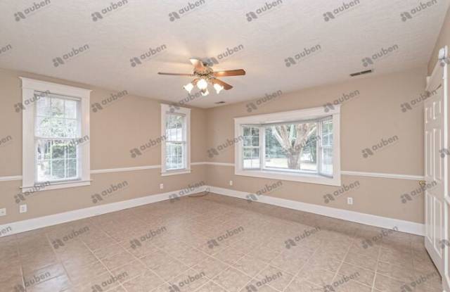 1703 Johns Road Gallery 3