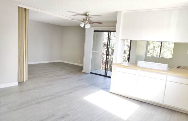 8614 Woodley Avenue  #115 Gallery 3
