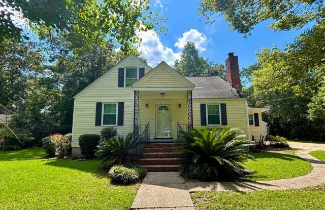 Available now. WATER  SEWER INCLUDED! Great 4 BR/2 BA Home in the Heart of Oak Forest! photos photos