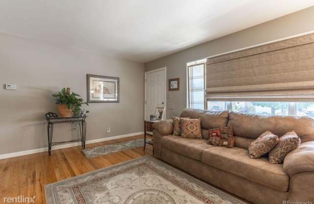 10763 Loren Ln Gallery 2