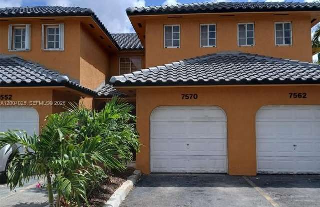 7570 NW 176th Ter photos photos