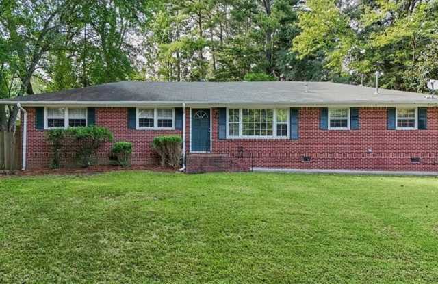 107 Pinecrest Circle Gallery 1