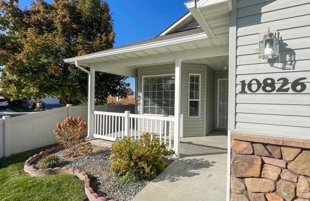 10826 Hackberry Street Gallery 2