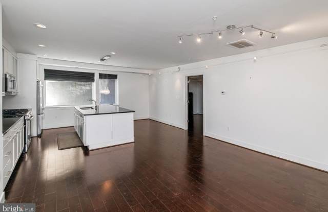 2360 CHAMPLAIN Street NW unit: B2 photos photos