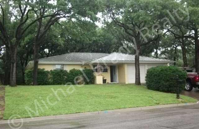837 Wade Drive - 837 Wade Drive, Bedford, TX 76022