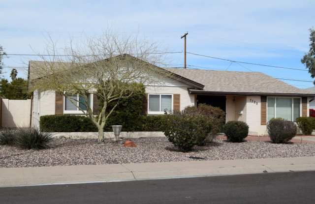 7720 E Catalina Dr - 7720 East Catalina Drive, Scottsdale, AZ 85251