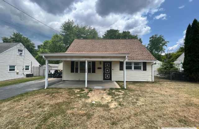1008 Terrace Boulevard photos photos