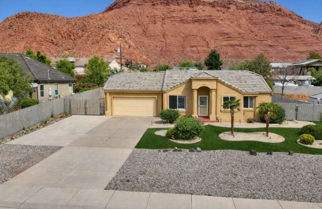 5 Bed, 3 Bath Home For Rent with RV Parking photos photos