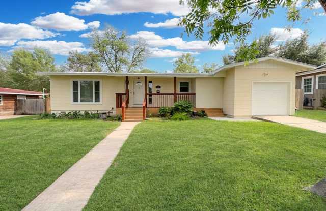 116 Lyman Dr photos photos