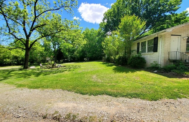 1011 Pierce  Unit B - 1011 Pierce Road, Nashville, TN 37115