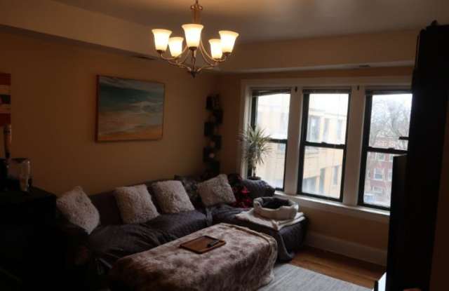 2838 N Francisco photos photos 2838 N Francisco photos photos