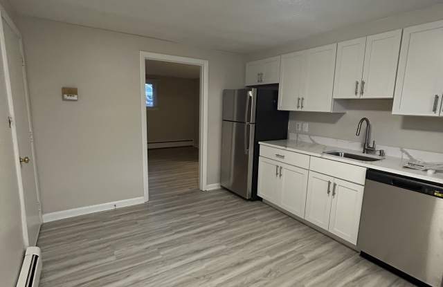 7 River Dr - 7 River Drive, Danvers, MA 01923