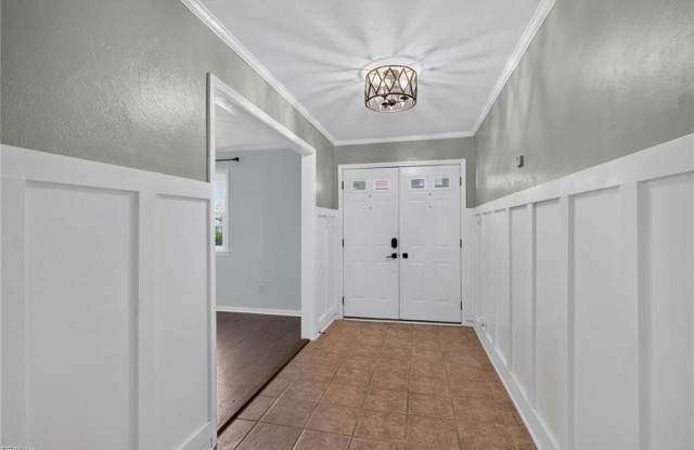 1905 Mariner Court Gallery 2