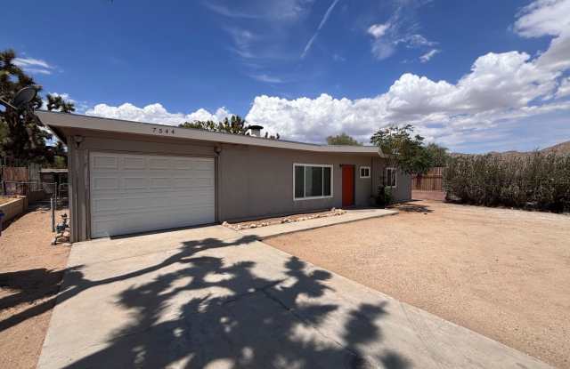 3 Bedroom 2 Bath House in prime location to elementary school in Yucca Valley photos photos 3 Bedroom 2 Bath House in prime location to elementary school in Yucca Valley photos photos